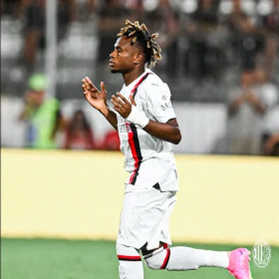 One goal, two assists: Chukwueze steals the show as AC Milan hit Man Utd for four