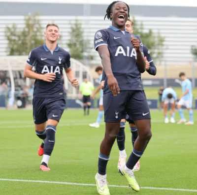 Tottenham Hotspur in talks with talented Nigerian forward over new contractÂ 