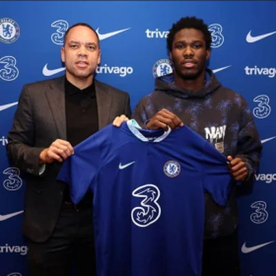 Confirmed: Chelsea loan out African striker to Premier League rivalsÂ 