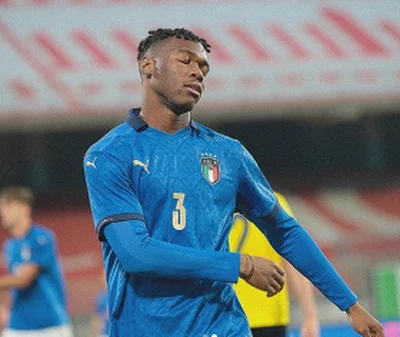 Italy's new coach monitoring TottenhamÂ Hotspur and Fiorentina Super Eagles-eligible fullbacksÂ 