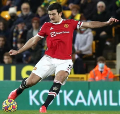 'You don't change a club captain' - MikelÂ hits out at Ten Hag for stripping Maguire of Man Utd captaincyÂ 