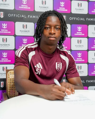 Confirmed: Fulham reward left-footed Nigerian midfielder with new deal after first team debut