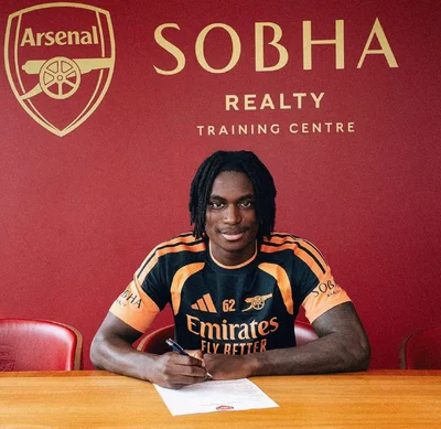 Done deal: Talented young Nigerian fullback swaps Manchester United for Arsenal