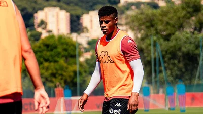 Done deal: OGC Nice striker Kevin Carlos joins Cagliari on loan with an option to buy