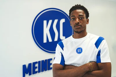 Confirmed: Bayern Munich academy product Ezekwem joins Karlsruher SC